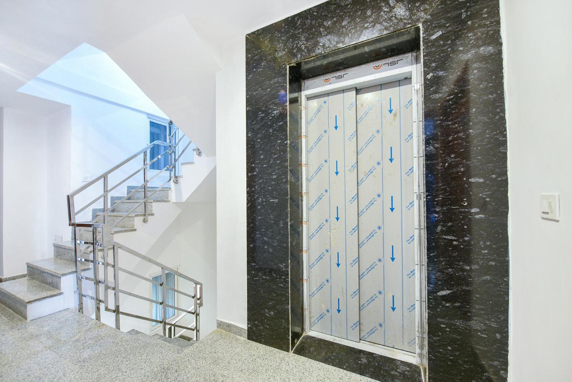 Fabhotel Sparkling - Nr Yashobhoomi Convention Centre Δελχί Εξωτερικό φωτογραφία